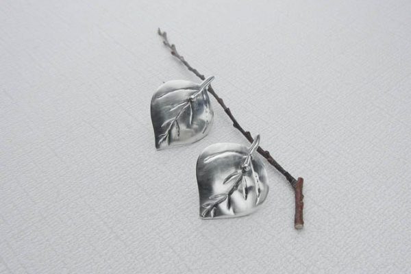 Aspen Leaf Earrings, 3/4″ x 1-1/8″, 21mm x 28 mm, Approx Size, Silver Hammered, Ear Post. Nice gift for Mom.